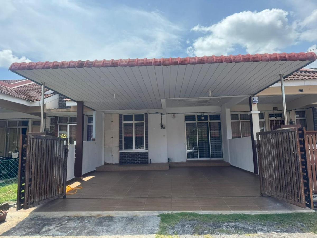 Homestay Dmickey - B&B