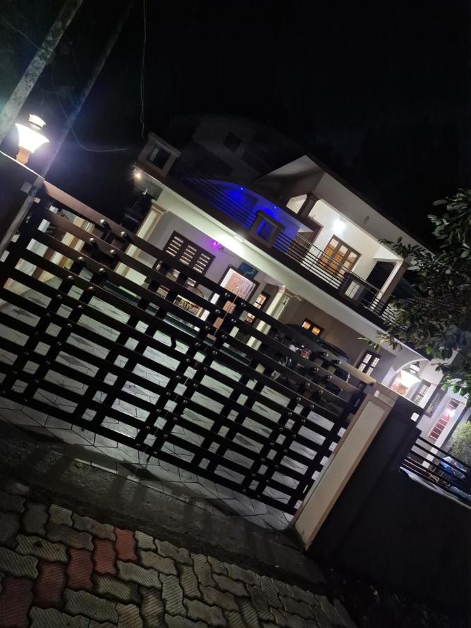 Calvin's Home stay 3 bedrooms - B&B