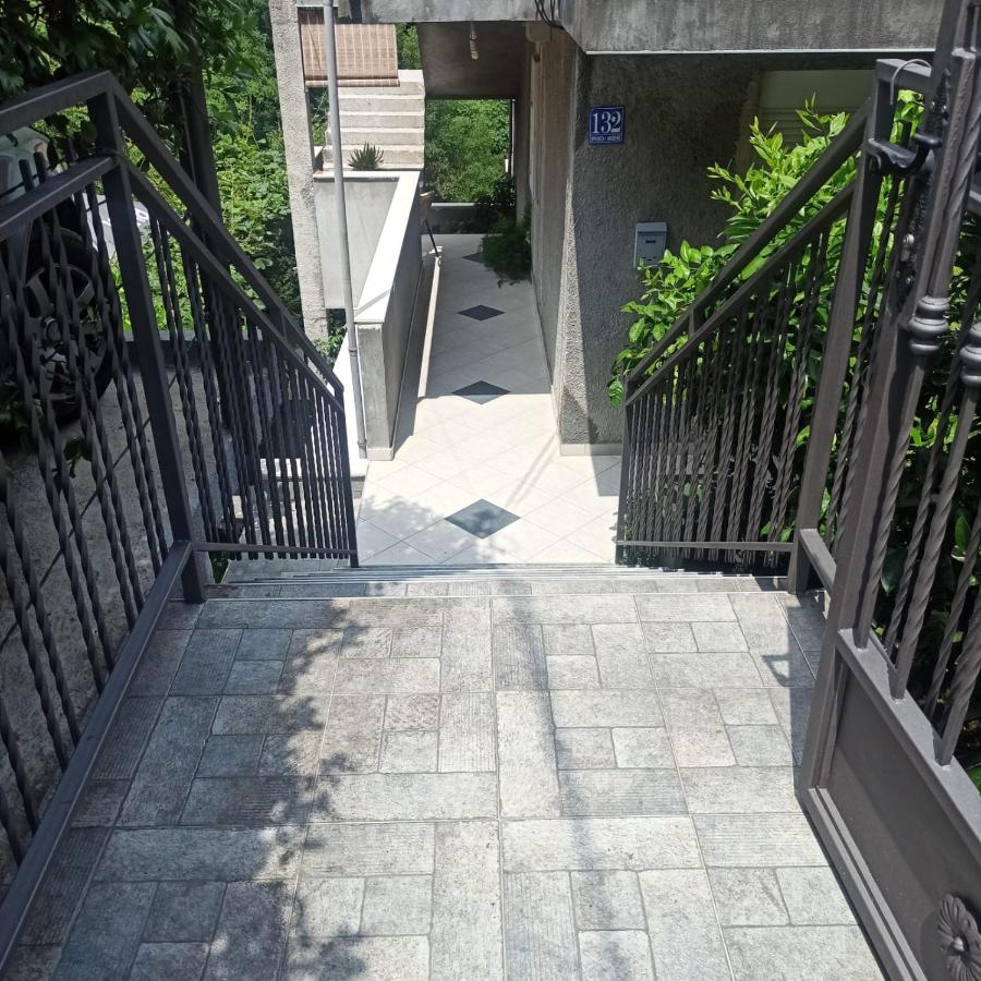 Apartman Tristan - Bed and Breakfast Herceg Novi