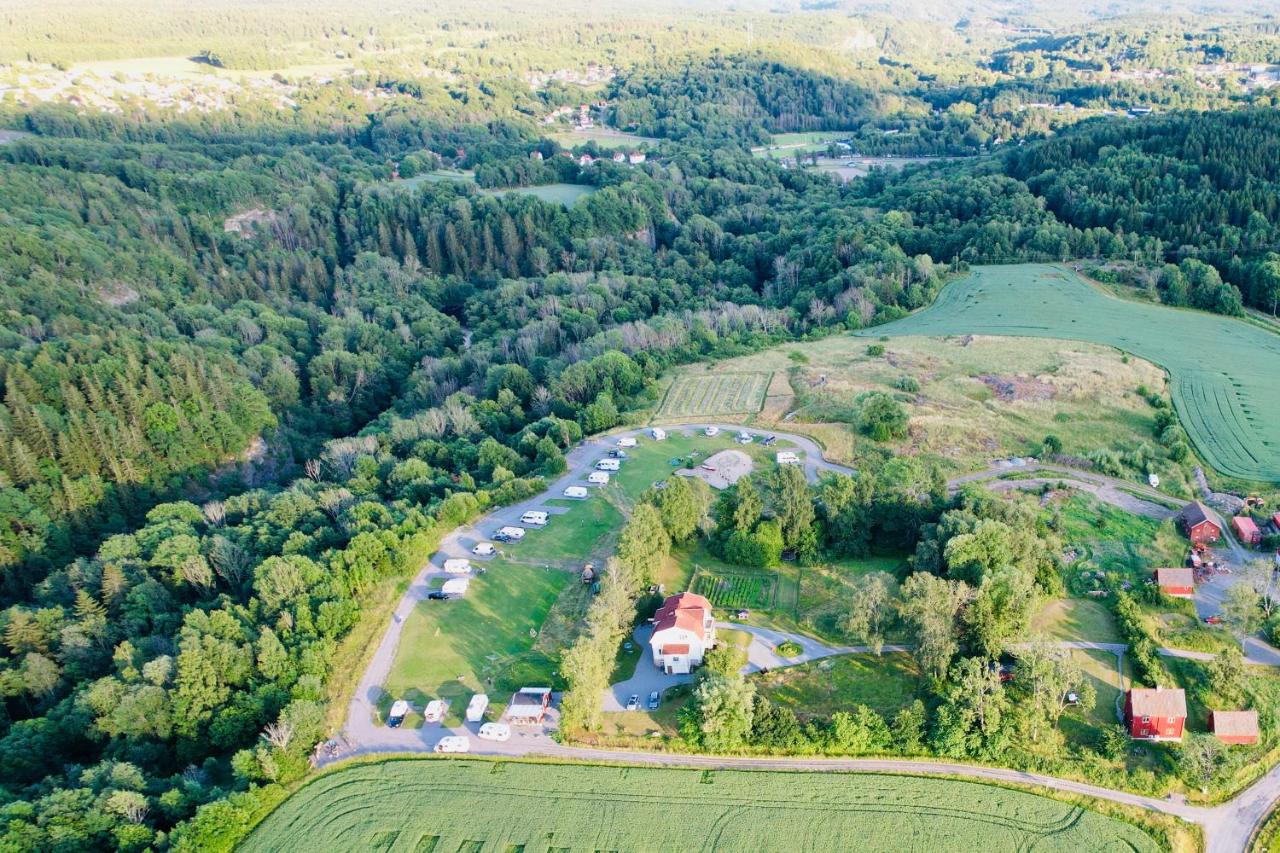 Brålands Farm - fish & family friendly in nature reserve - Apartment nr 2 Laxen - Chambres d'hôtes Munkedal