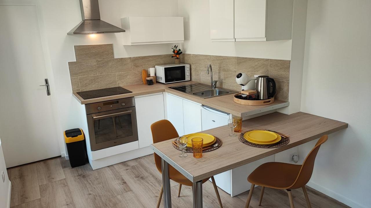 CMG Studio 002 Petit Bois Place Ducale - B&B