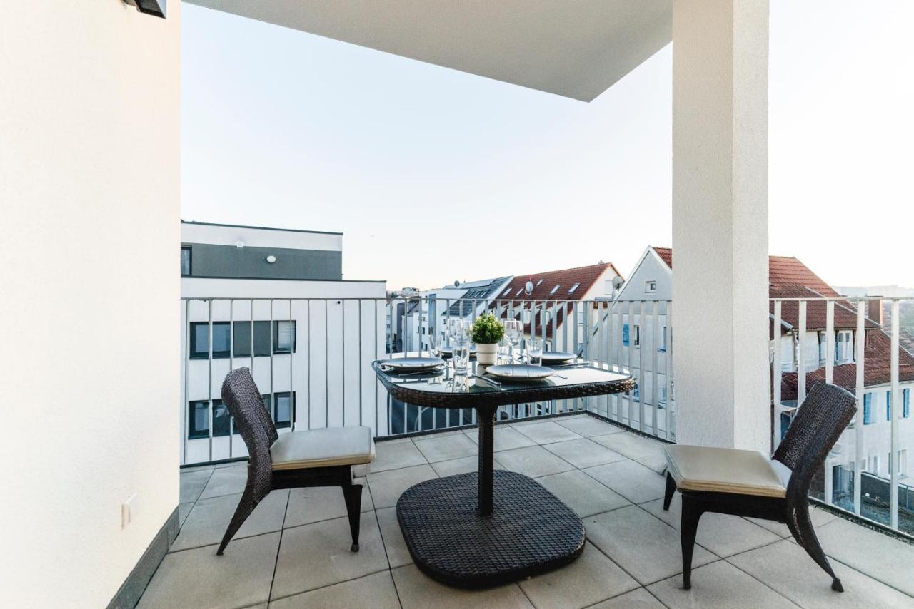 KoCASA-Apartments 03, City-Center Böblingen, Stellplatz, Balkon - Ferienwohnung Böblingen