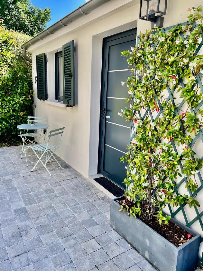 Joli studio récent sur jardin, très calme - B&B