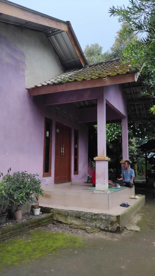 Linda Homestay - B&B Praya