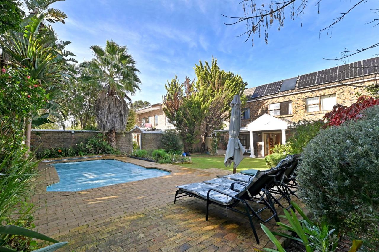 DC Guesthouse in Constantia - Chambres d’hôtes Sweet Valley