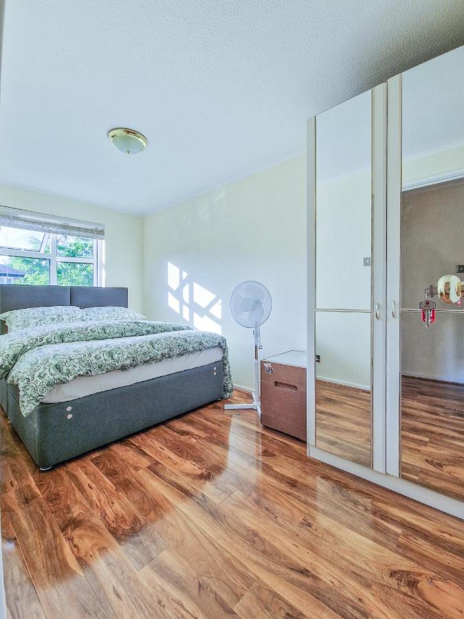 Simi Home - B&B Milton Keynes