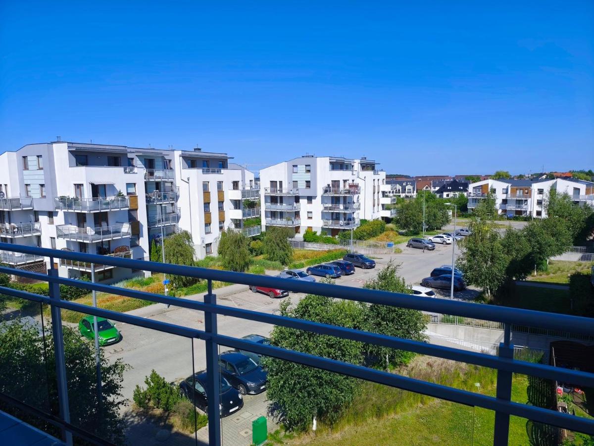 Przestronny apartament z balkonem blisko morza