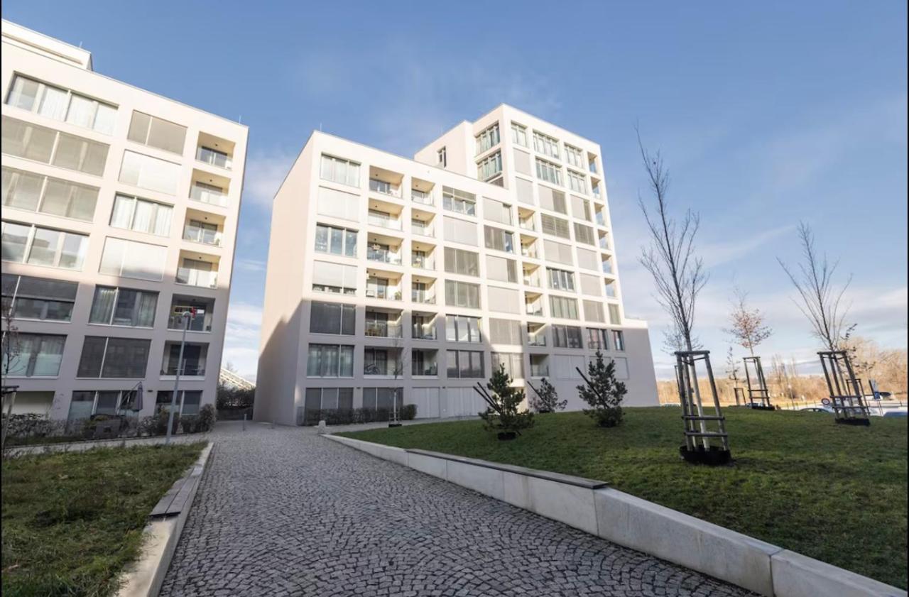 WHITE Suite - Ferienwohnung Prag