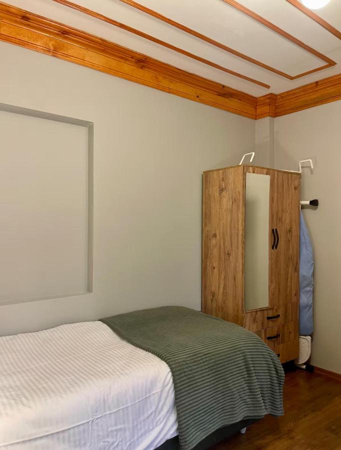 Apartment mit Balkon