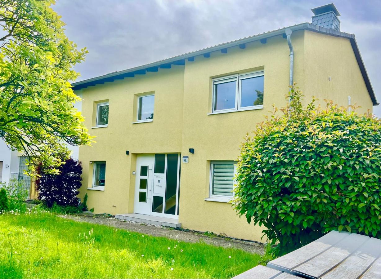 Airhome16, Wohnung in Messenähe - B&B