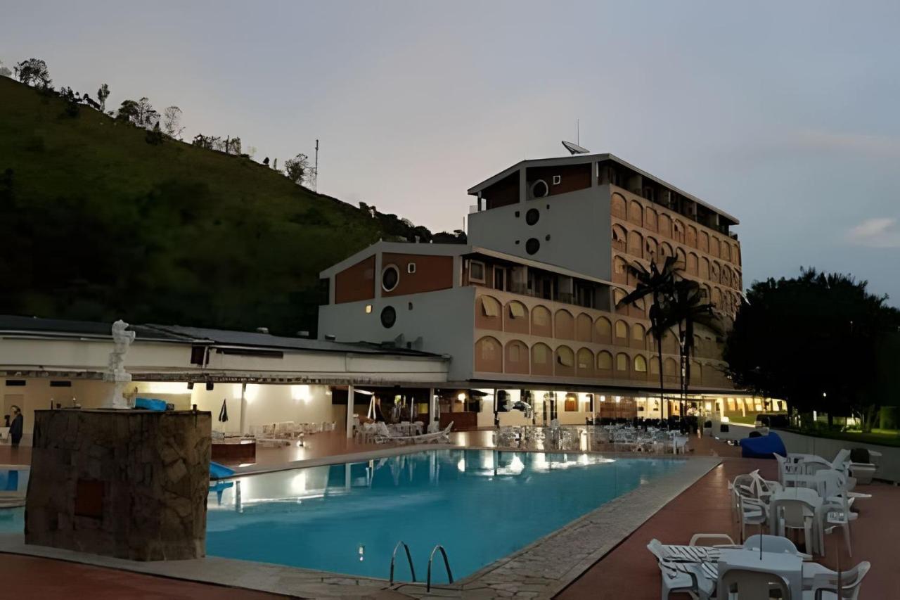 FLAT-Cavalinho Branco-Águas de Lindoia - B&B