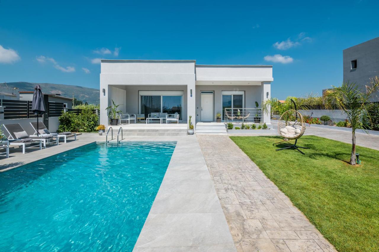 Oreal Luxury Villa - B&B Kalpáki