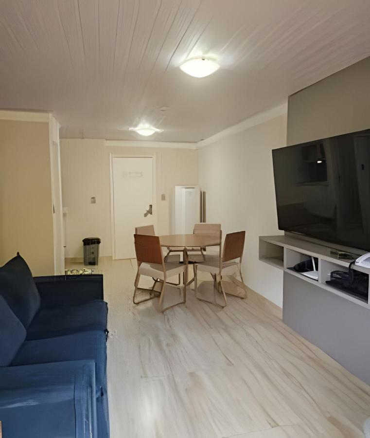 Agradável flat-Águas de Lindóia - B&B