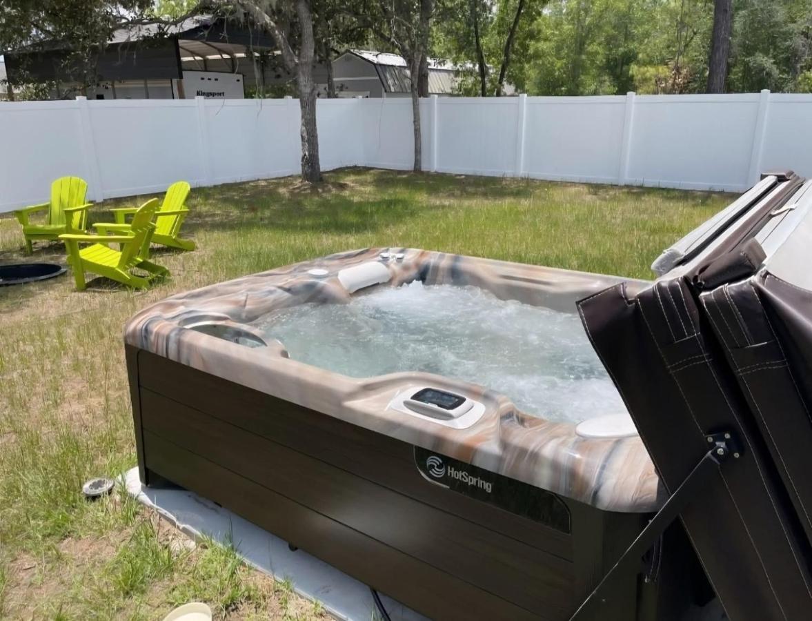 Sunny Seascapes - B&B Ocala