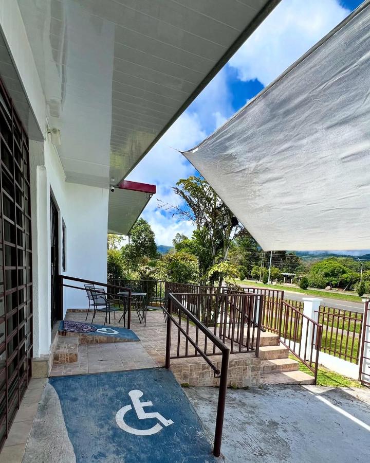MOMA Guest House en Alto Boquete - B&B Alto Boquete