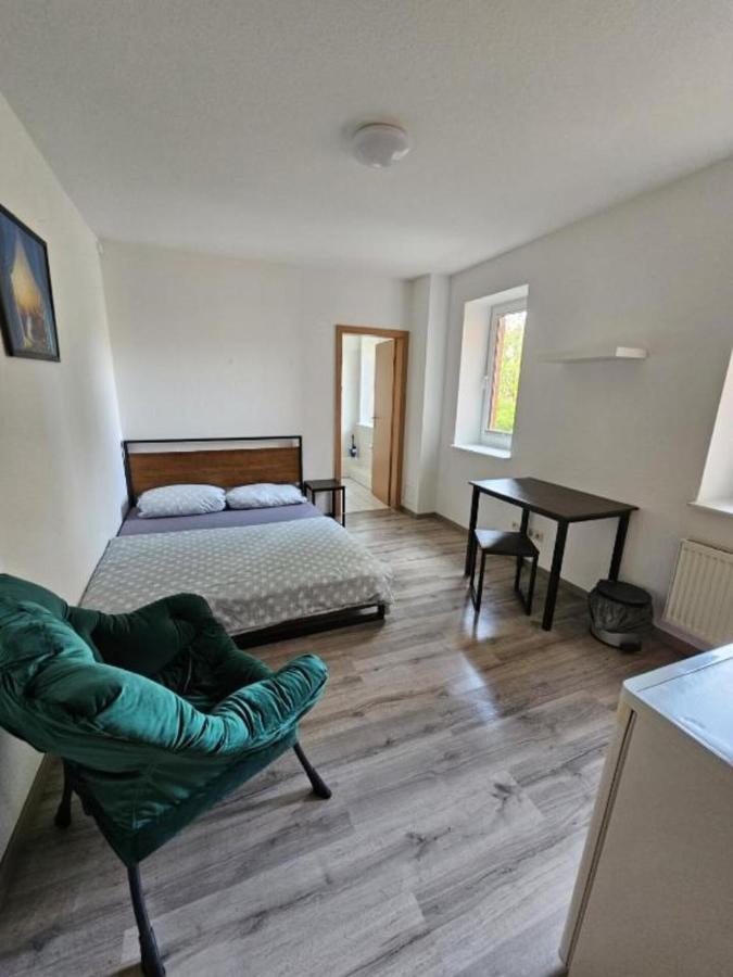 Private room with private bathroom - B&B Rostock