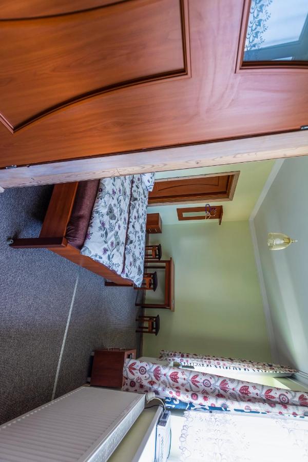 Regina House - Ferienwohnung Kaunas