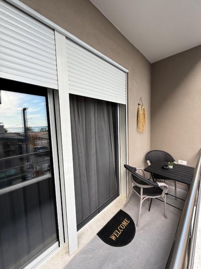 Coastal Luxe Retreat Durres - B&B Durazzo