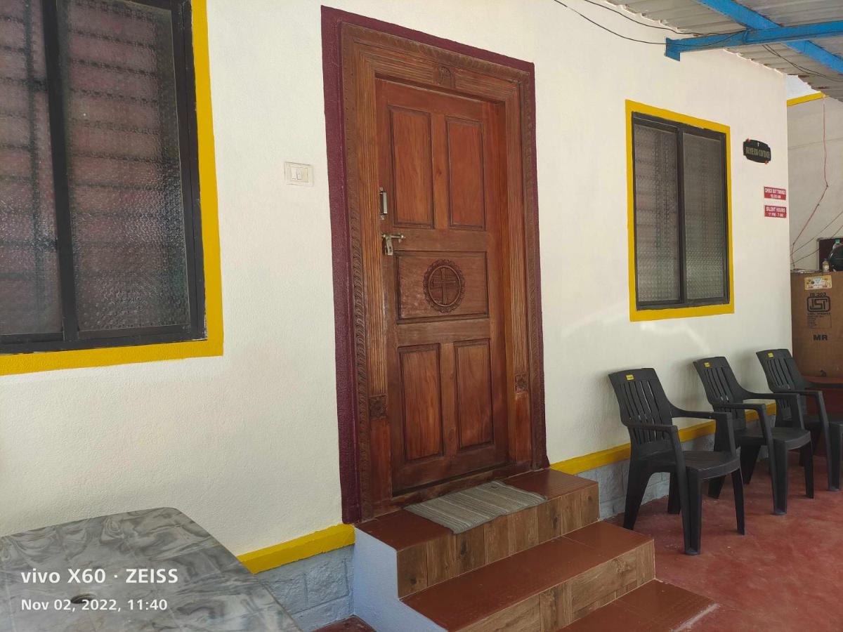 His Grace Beach Cottages - Private Beach Front at MALPE - Bed and Breakfast Udupi