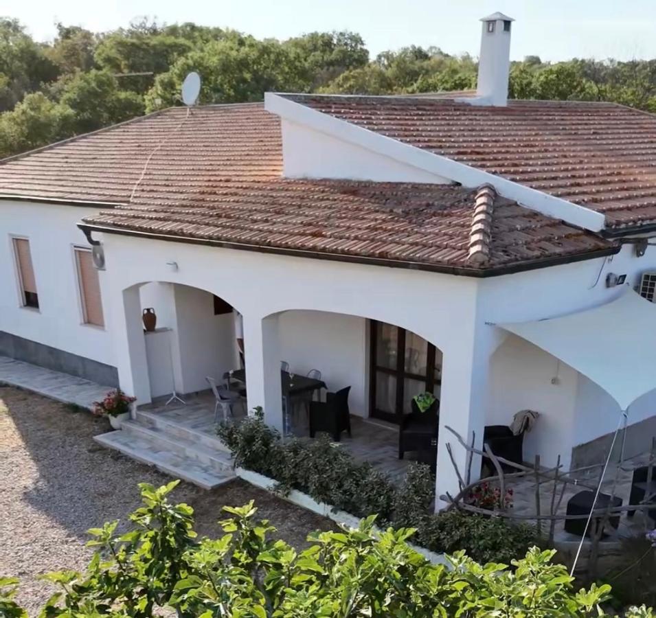 Villa Ruia Country House - Chambres d’hôtes Sant'Antonio