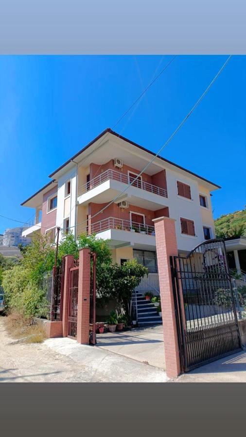 Kristi's Villa Apartments - B&B Tirana