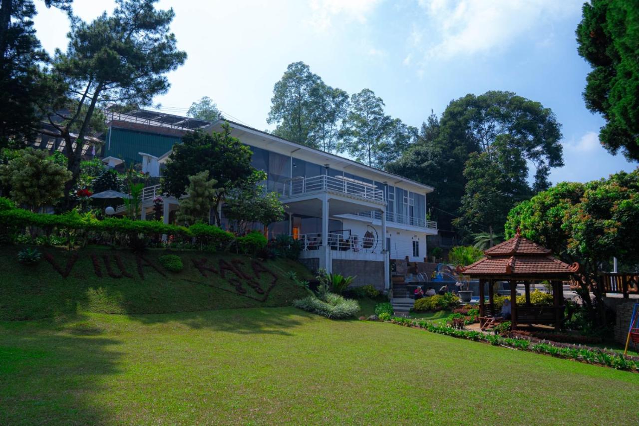 Villa Kaca 88 - B&B Cinengah Girang