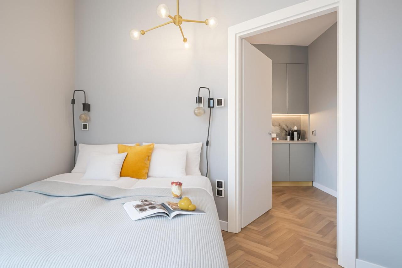 Superior One-Bedroom Apartment