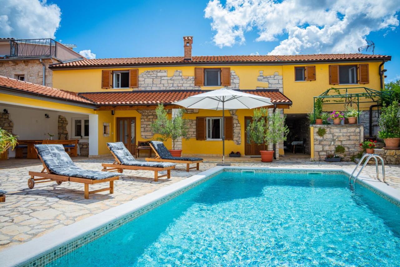 Villa Rina in Barat - Haus für 6-7 Personen - B&B