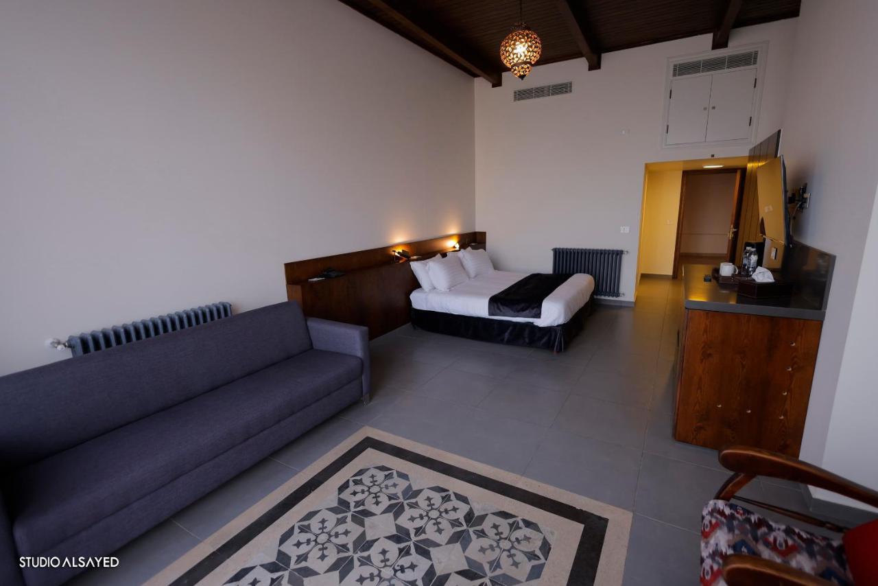 Deluxe Doppelzimmer (2 Erwachsene & 1 Kind)