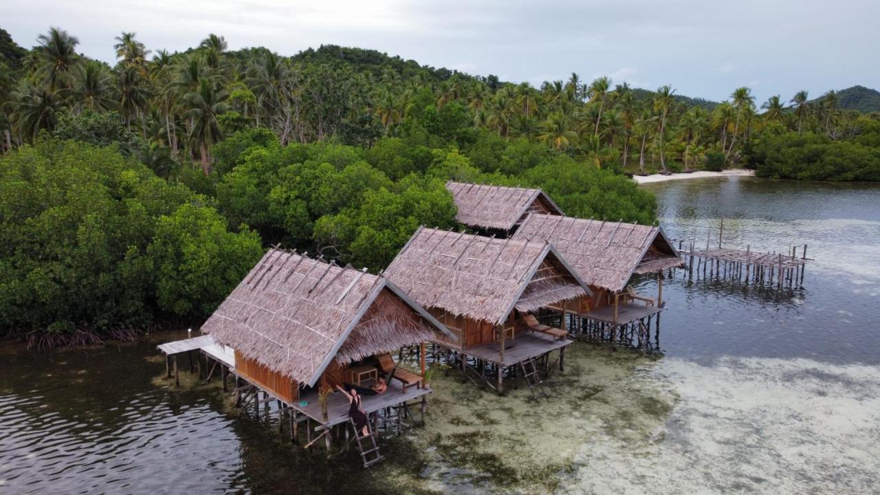 Mares Homestay - B&B
