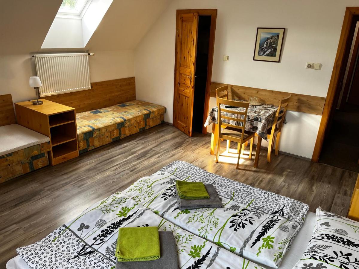 Quadruple Room with Private Bathroom
