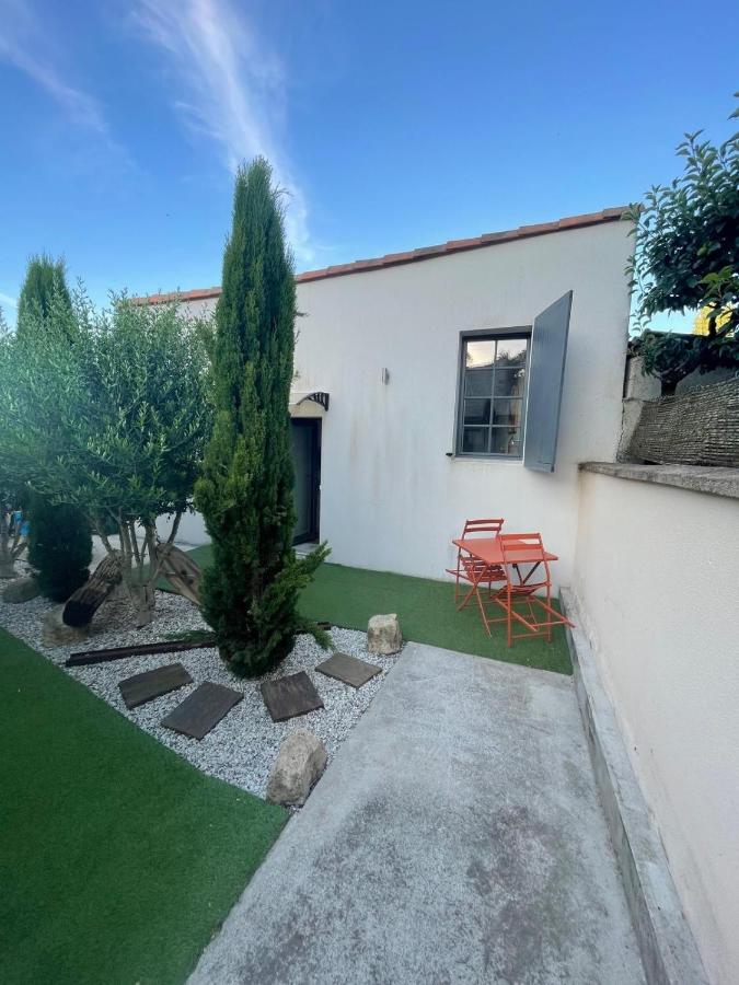 Charmant logement indépendant avec patio - B&B