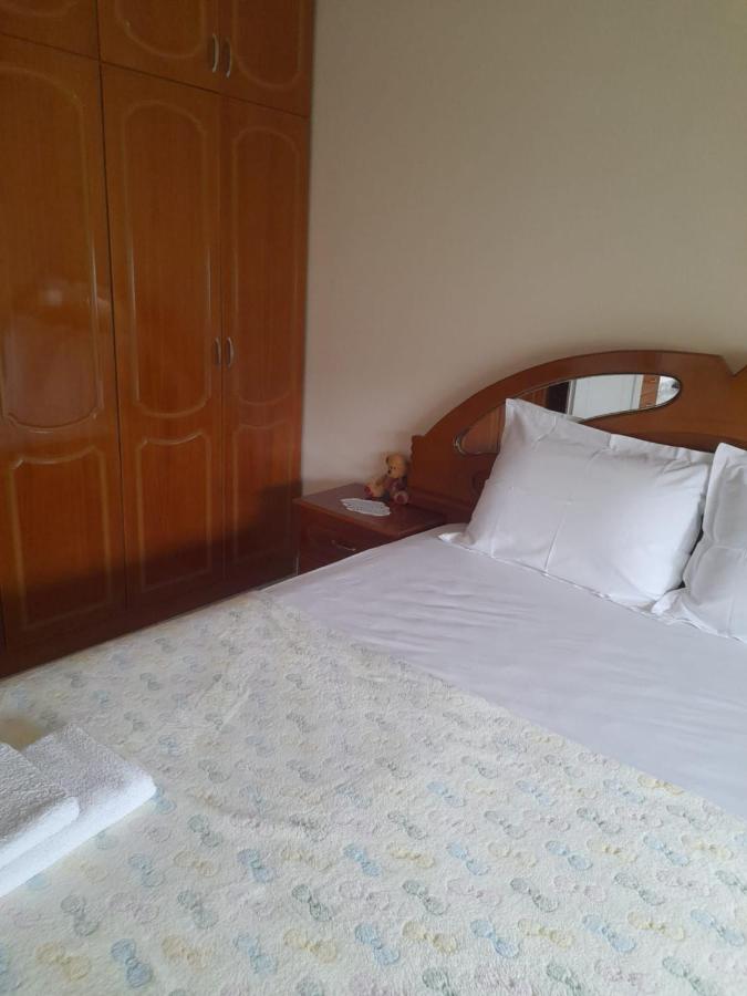 Apartament Teuta - Chambres d’hôtes Përmet