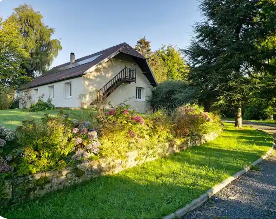 Grande maison sur parc arboré - B&B