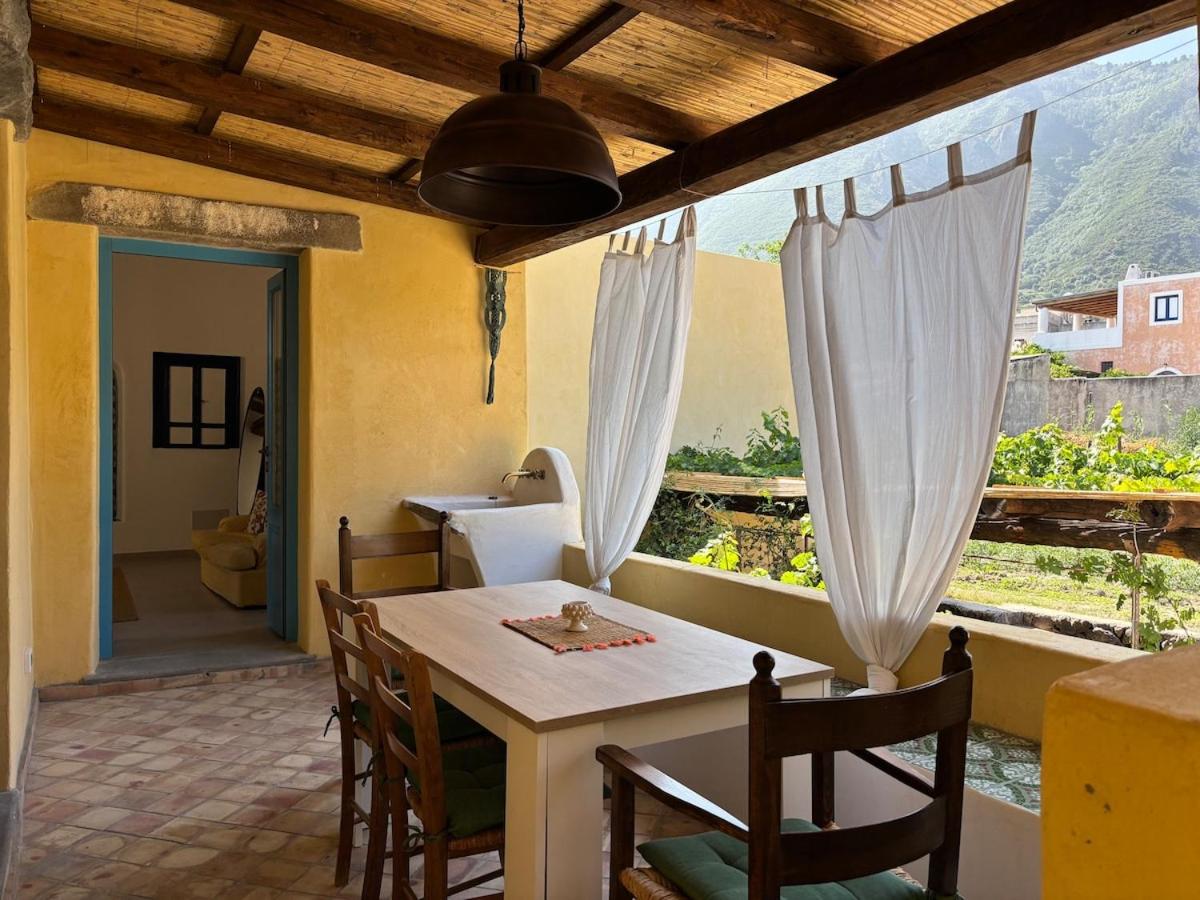 Josefine Apartment - B&B Malfa