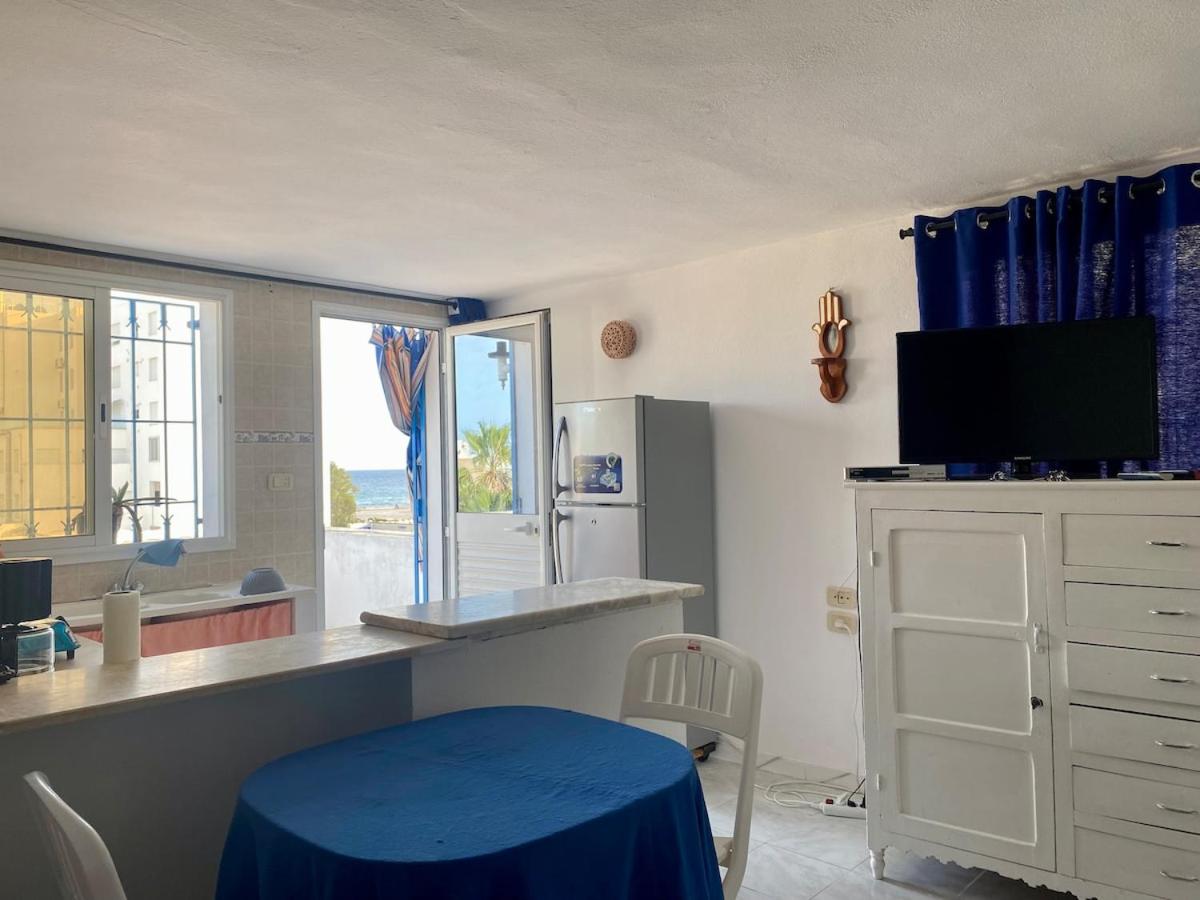 Charmant studio avec vue sur mer - Bed and Breakfast Nabeul