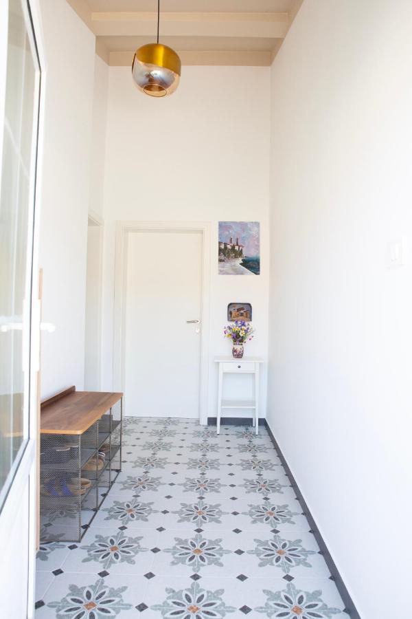 New Modern Beach Apartment - B&B Rab