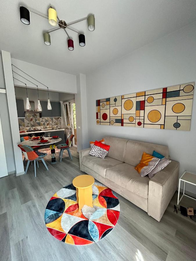 Valle Fiorita 42 - Garden apartment - B&B Gardone Riviera