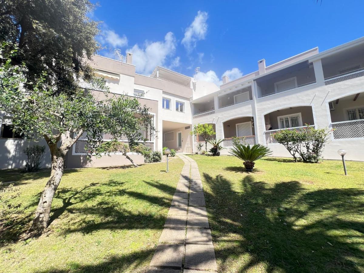 La chiocciola Villasimius appartamento confort, parking gratuito, fronte bus Arst, navetta mare e postazione noleggio monopattini elettrici - Ferienwohnung Villasimius