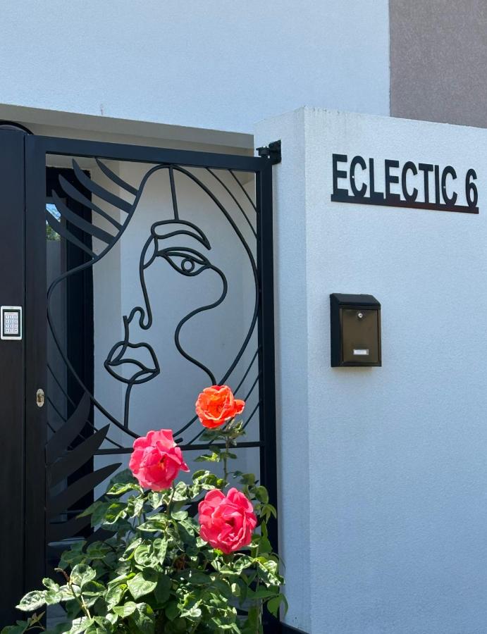 Eclectic 6 - B&B