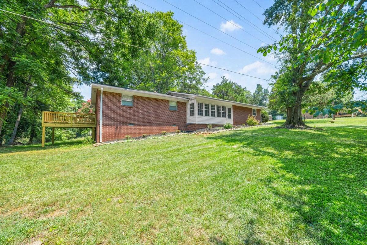 The Landing Spot - B&B Seneca