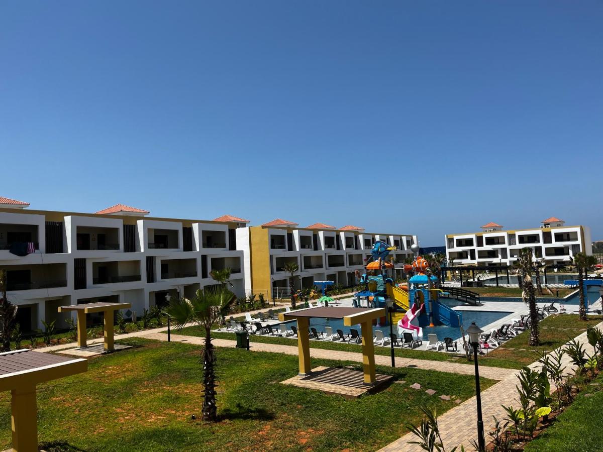 Luxury appartment avec piscine à la Marina Saidia - B&B Saidia