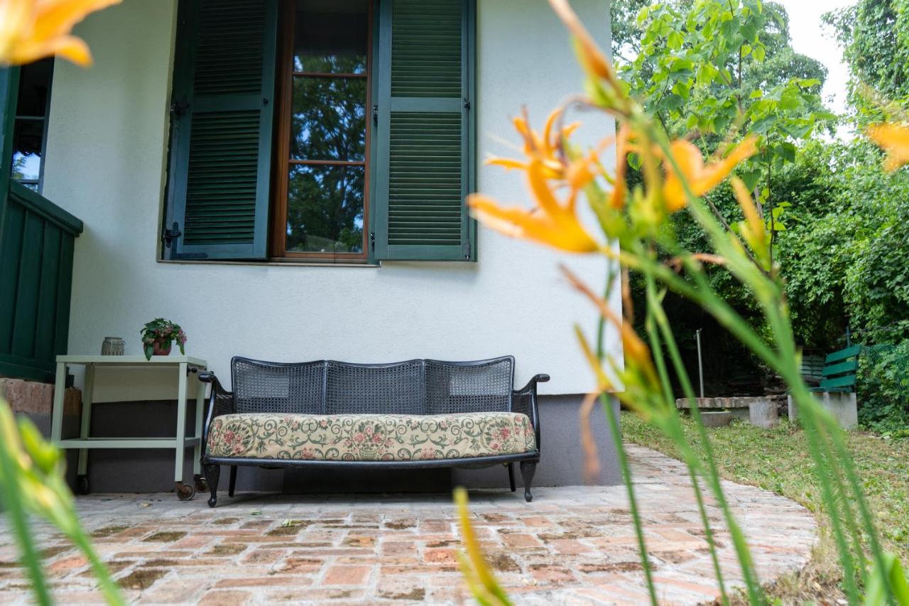 Leányvirág Vendégház - B&B Leányfalu