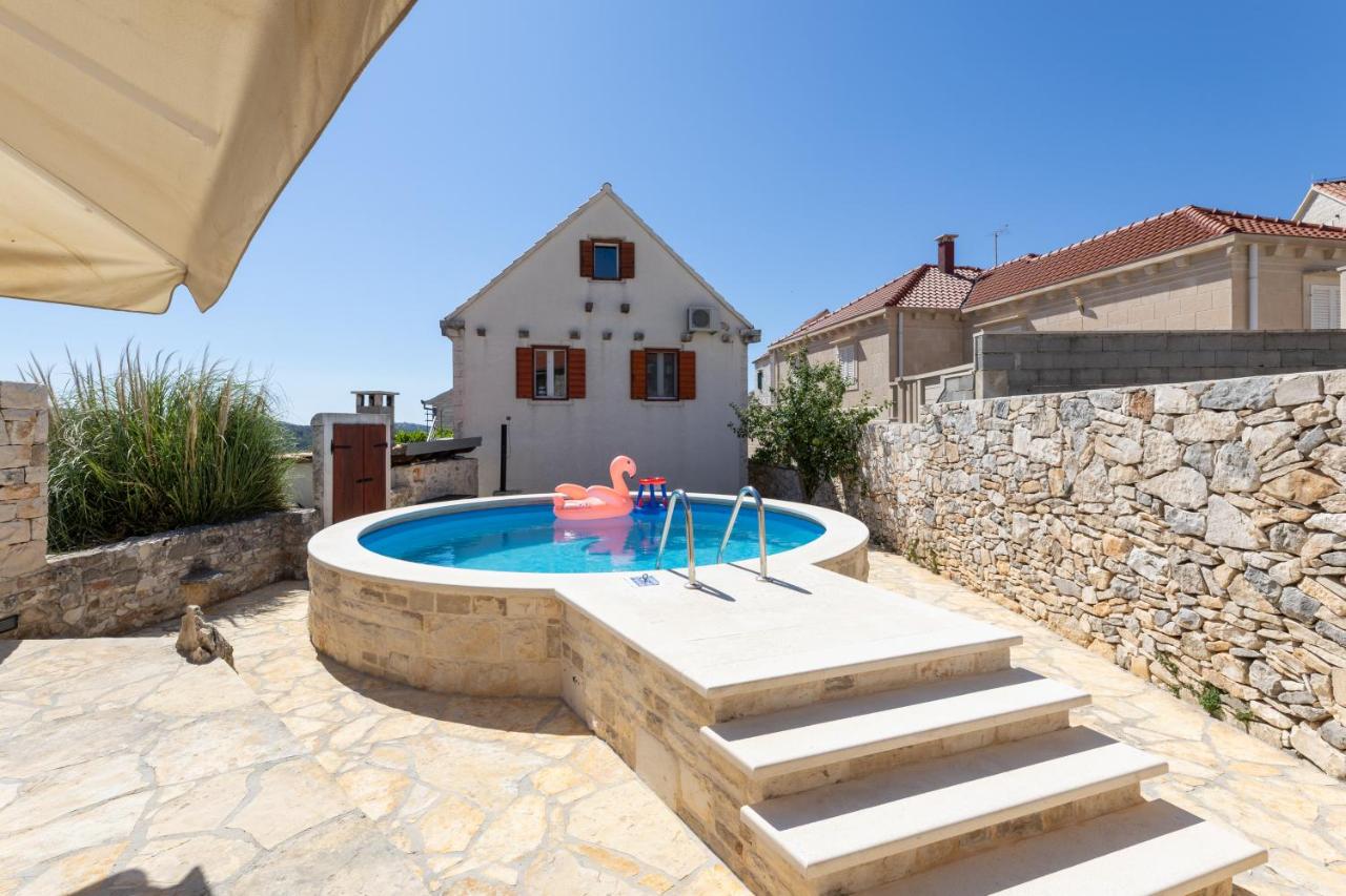 Holiday House Tramonto with Pool, Sunset View & Pet Friendly, Donji Humac, Brač - B&B Donji Humac