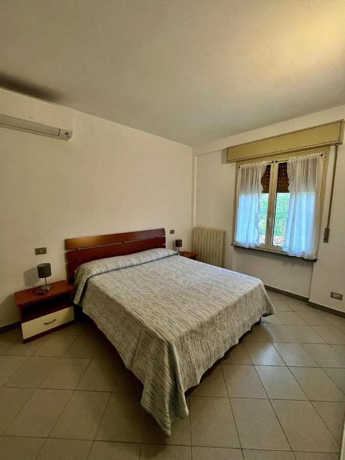 Apartamento de 1 dormitorio con vistas a la piscina