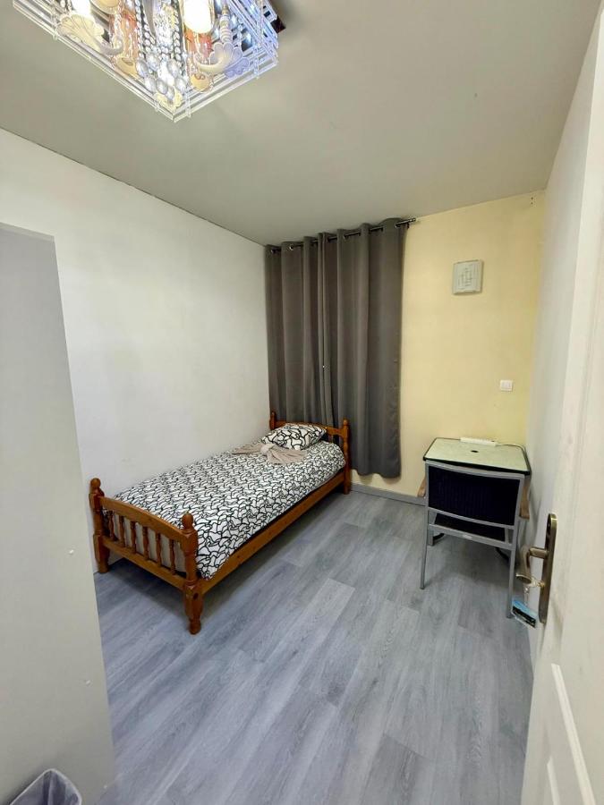 Face à la gare - Chambre 3 - Ferienwohnung Roanne