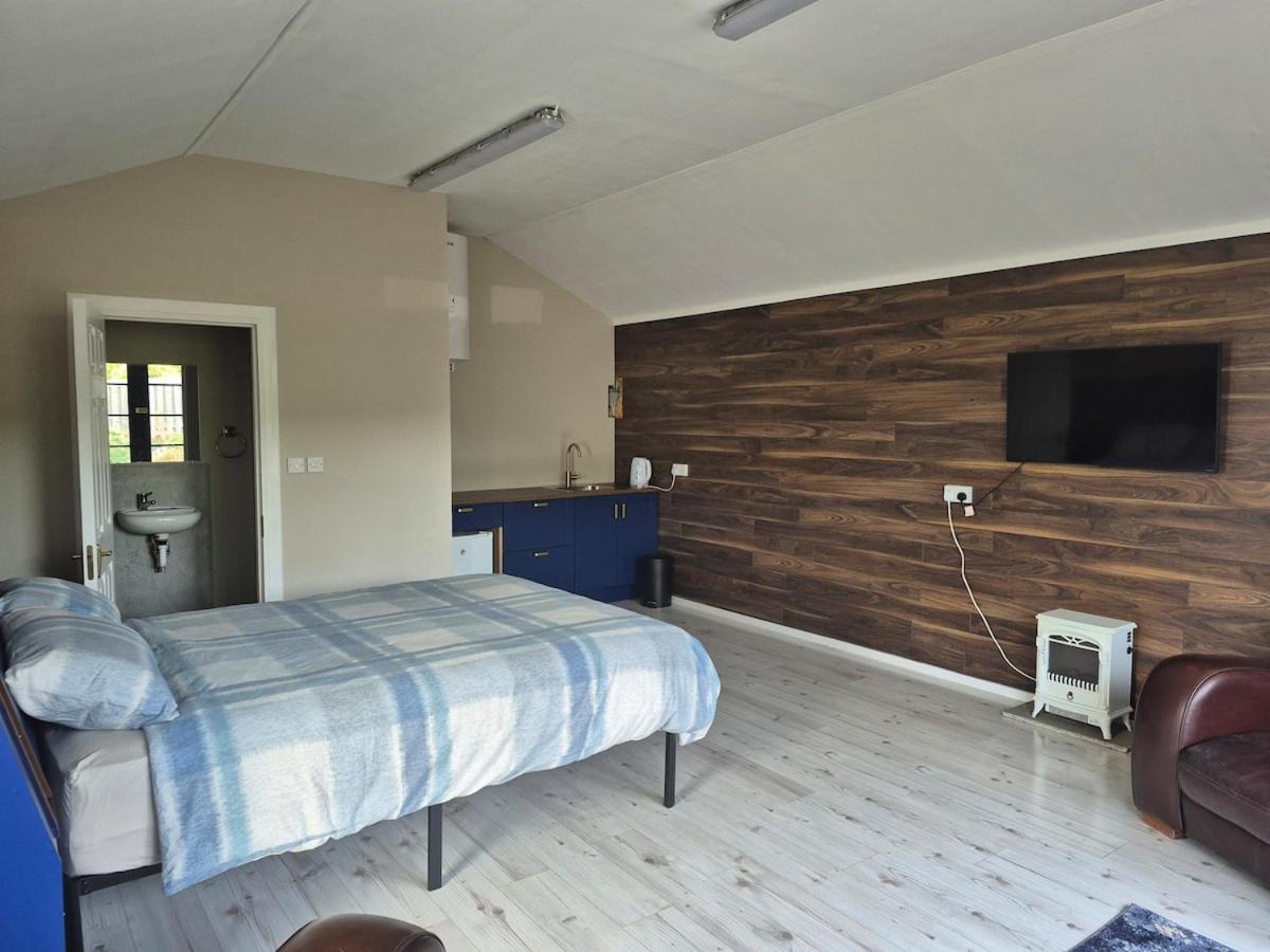 Courtown Village Cabin - B&B