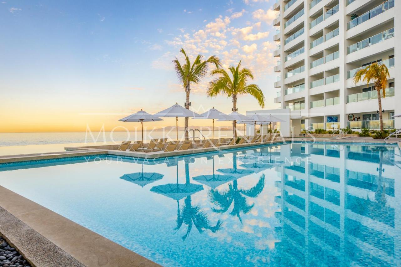 Beachfront Extra-large 1-bedroom free breakfast by Moikkarentals - Ferienwohnung Puerto Vallarta