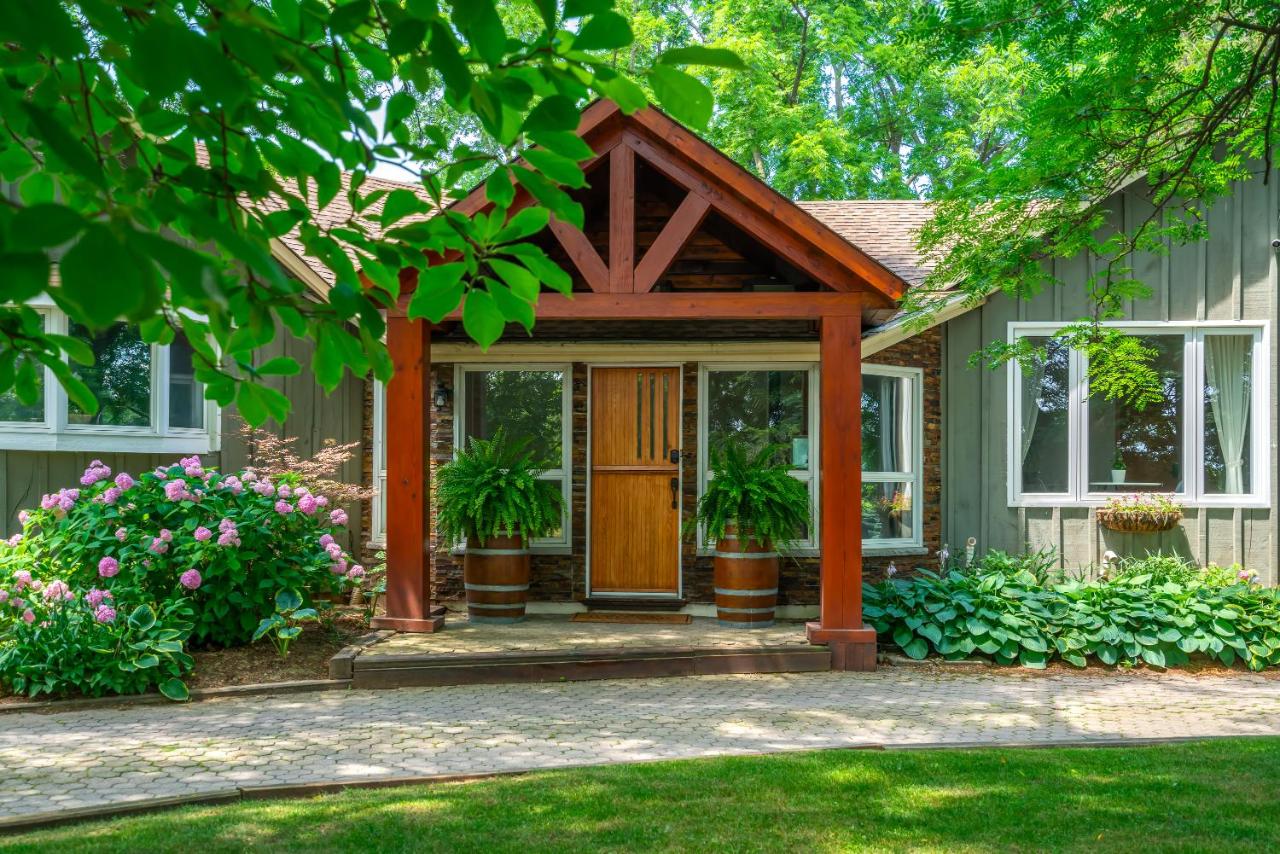 Vineyard Villa - B&B Niagara-on-the-Lake