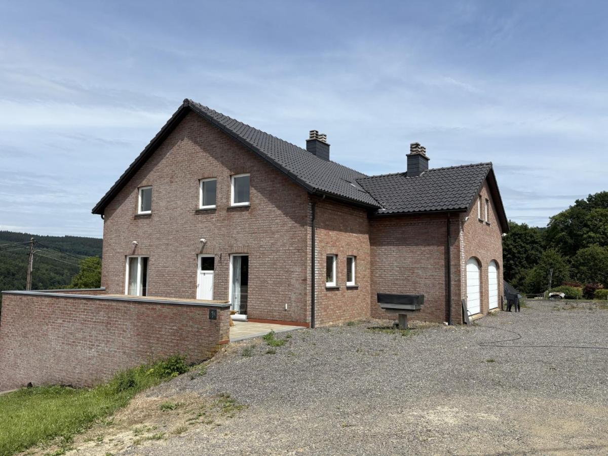 Grand gîte calme à proximité du circuit de Spa-Francorchamps - Gîte la Bruyère - B&B Stavelot